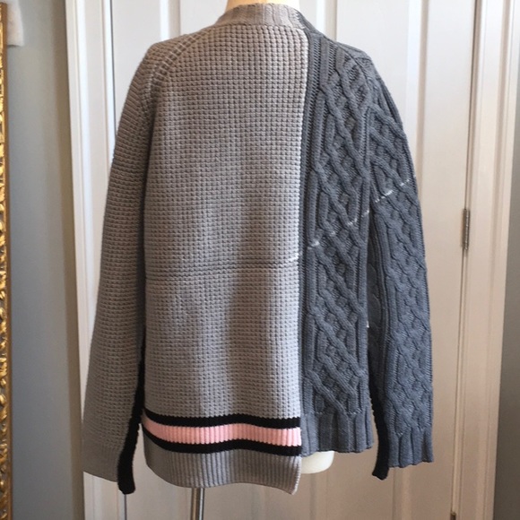 Sweater - Picture 4 of 4